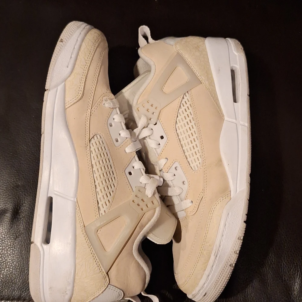 Men Jordan Sneakers
